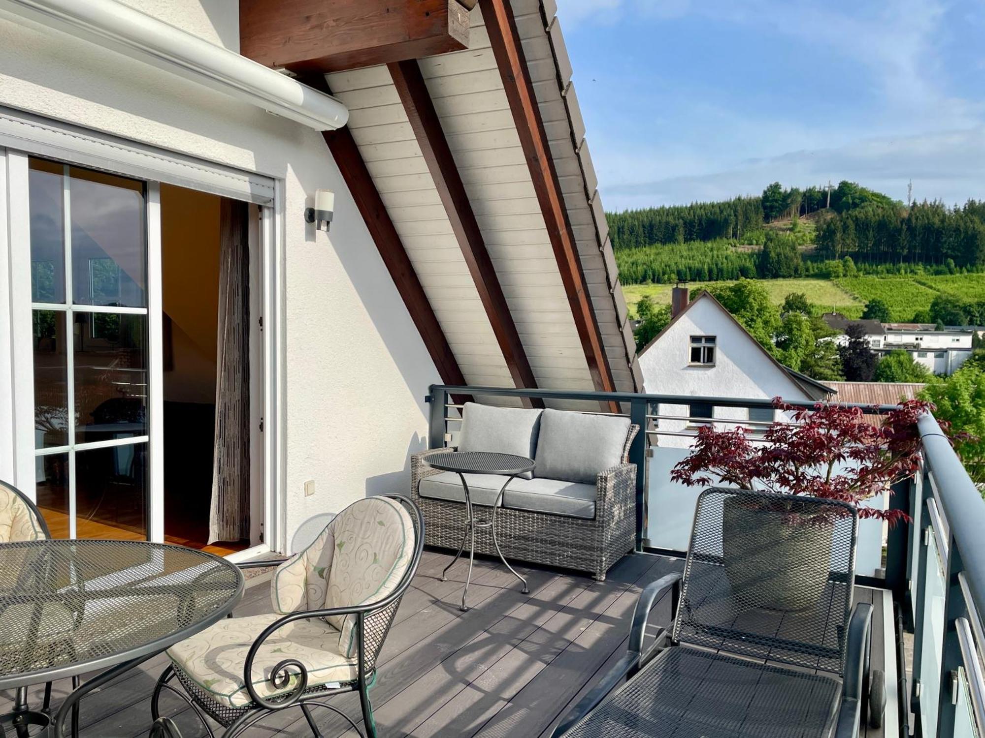 Moderne Ferienwohnung Mit Sonnenbalkon In Fretter Finnentrop Экстерьер фото
